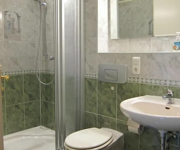 Refugium Ueberm Schwansee Weimar (Thuringia)